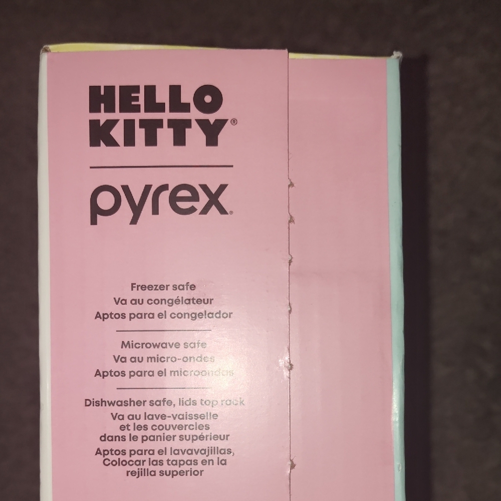 Pyrex Hello Kitty Decorated Glass Food Storage Set - Pink and Blue - Picture 4 of 6